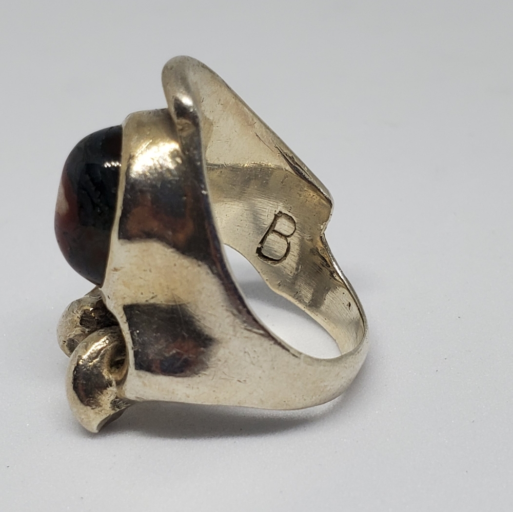 SOLD Modernist Sterling Silver Multicolor Agate Ring - Picture 4 of 11